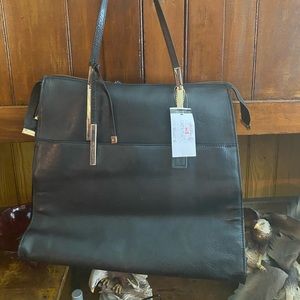 Wilson’s Leather Black Leather Purse
